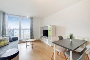 FREE PARKING - Two bed Apartment by London Docklands